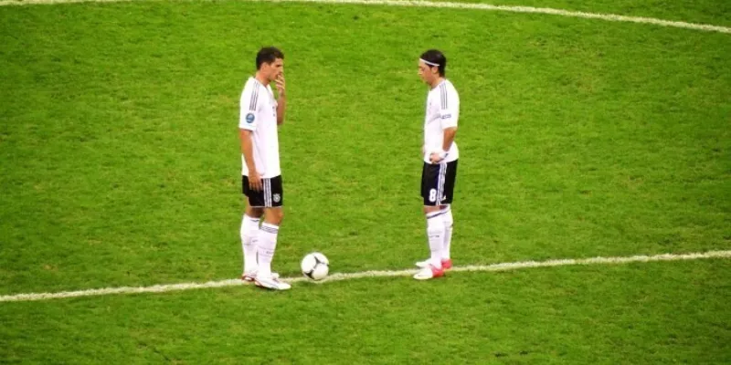 Hướng dẫn đọc và hiểu kèo giao bóng trước