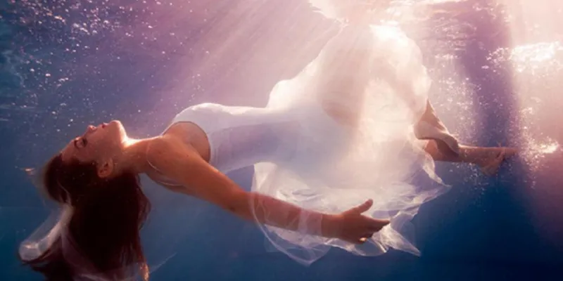 Mơ thấy mình chạm vào xác chết