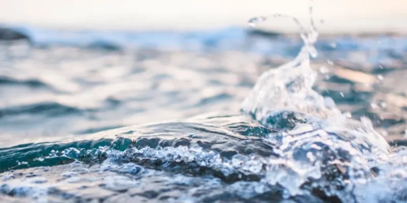 Mơ thấy mưa lớn hoặc bão