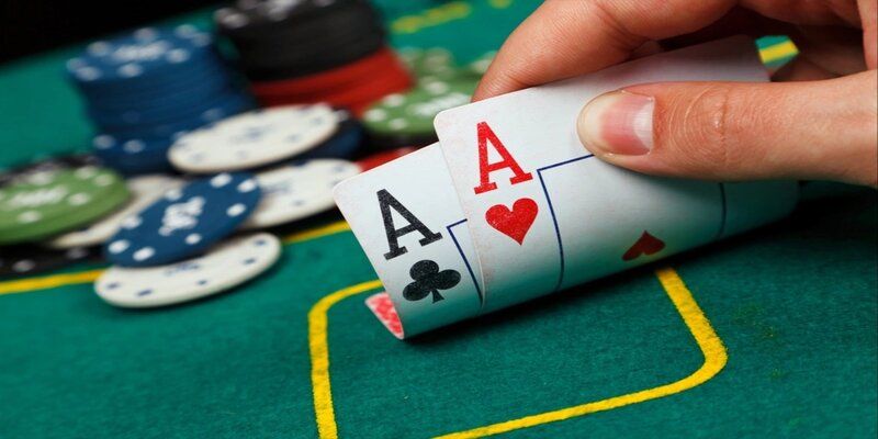 Trò chơi này có sự tương đồng với Poker Texas Hold'em